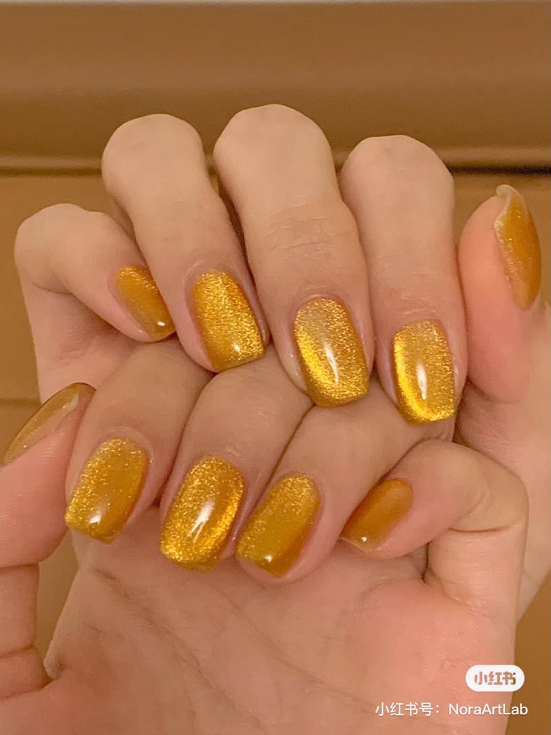 101+ Mẫu nail màu vàng xinh xắn, trẻ trung và tôn da cho nàng