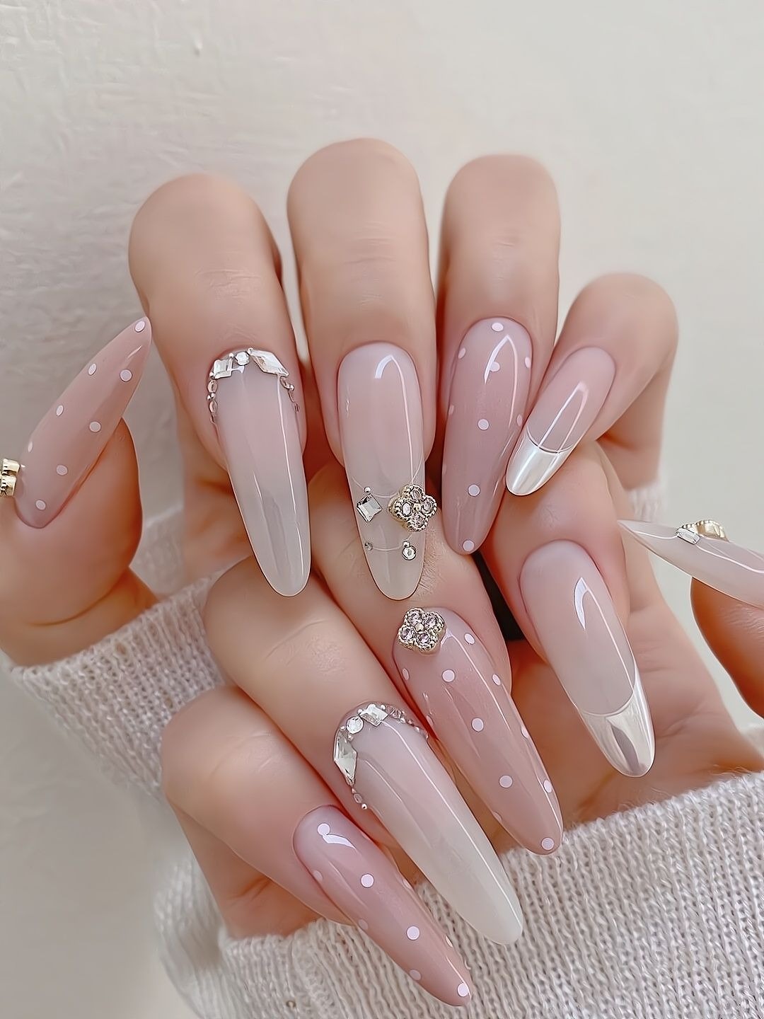 50+ Mẫu Nail Trong Suốt "Cực Phẩm" Khiến Bạn Ngỡ Ngàng