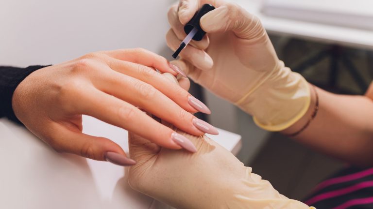 Chiến Lược Marketing Cho Ngành Nails Hiện Đại: Bí Quyết Từ Pionails